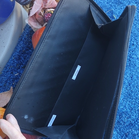 Black///Case - Picture 9 of 10